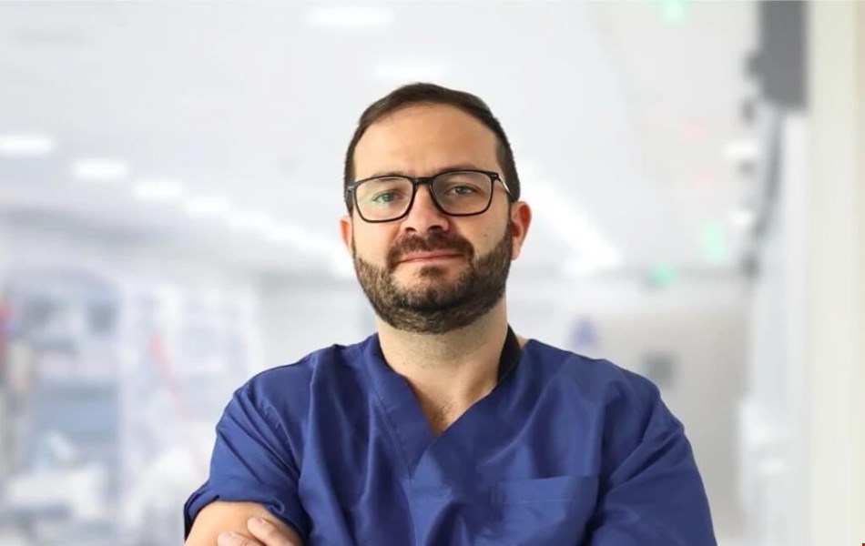 Dr. Felipe Bernal  1